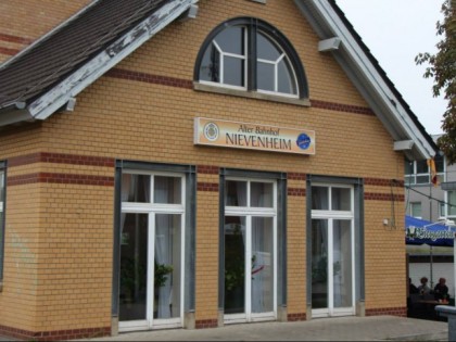 Photo: Alter Bahnhof Nievenheim